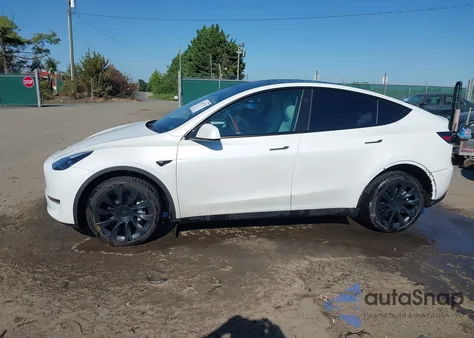 2023 Tesla Model Y Awd/Long Range Dual Motor All-Wheel Drive from USA, damaged, VIN 7SAYGDEE6PF830331